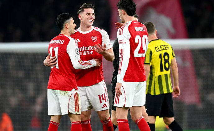 Delapan Sempurna: Arsenal Sapu Bersih Fase Liga Champions, Kunci Puncak Klasemen Usai Tundukkan Kairat 3-2