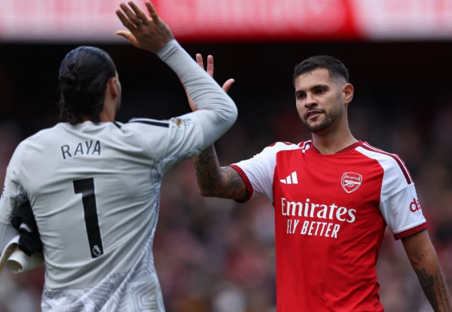 Arsenal Tunjukkan Mental Juara! Tekuk Leeds 2-1, The Gunners Tempel Ketat Manchester City di Puncak Liga Premier