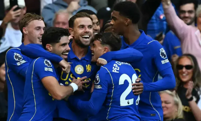 Chelsea Menggila di Stamford Bridge! Hajar Bournemouth 5-1, Henderson Jadi Bintang dan The Blues Kembali ke Jalur Kemenangan